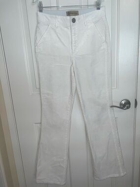 Democracy White Bootcut Corduroy Pants, size 6